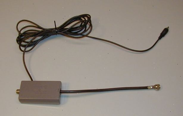 Hvordan å koble opp en NES. Hvis du bruker RF-adapter.