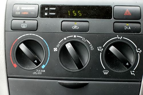 Hvordan fikse bilens air conditioner. Innse at auto AC er i utgangspunktet et kjøleskap i en merkelig layout.