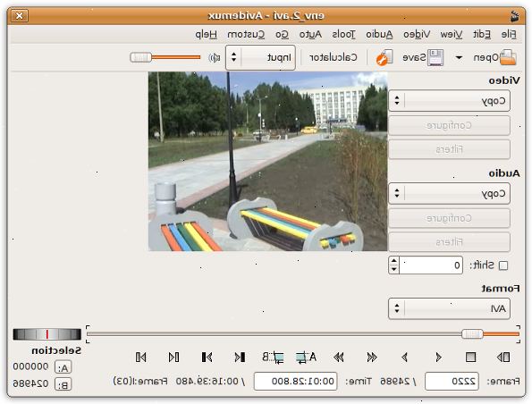 Hvordan redigere video med avidemux. Klikk åpne og åpne videoen (hvis fra DVD kan det være en vts_01_1.