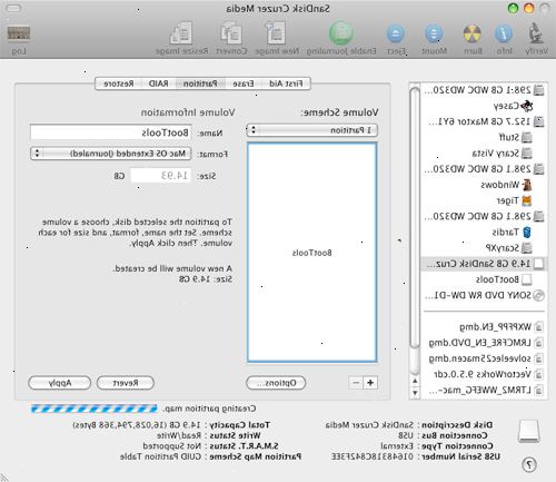 Hvordan å formatere en flash-stasjon. Koble USB flash-stasjonen til datamaskinen ved å plugge den inn i en av USB-port sporene.